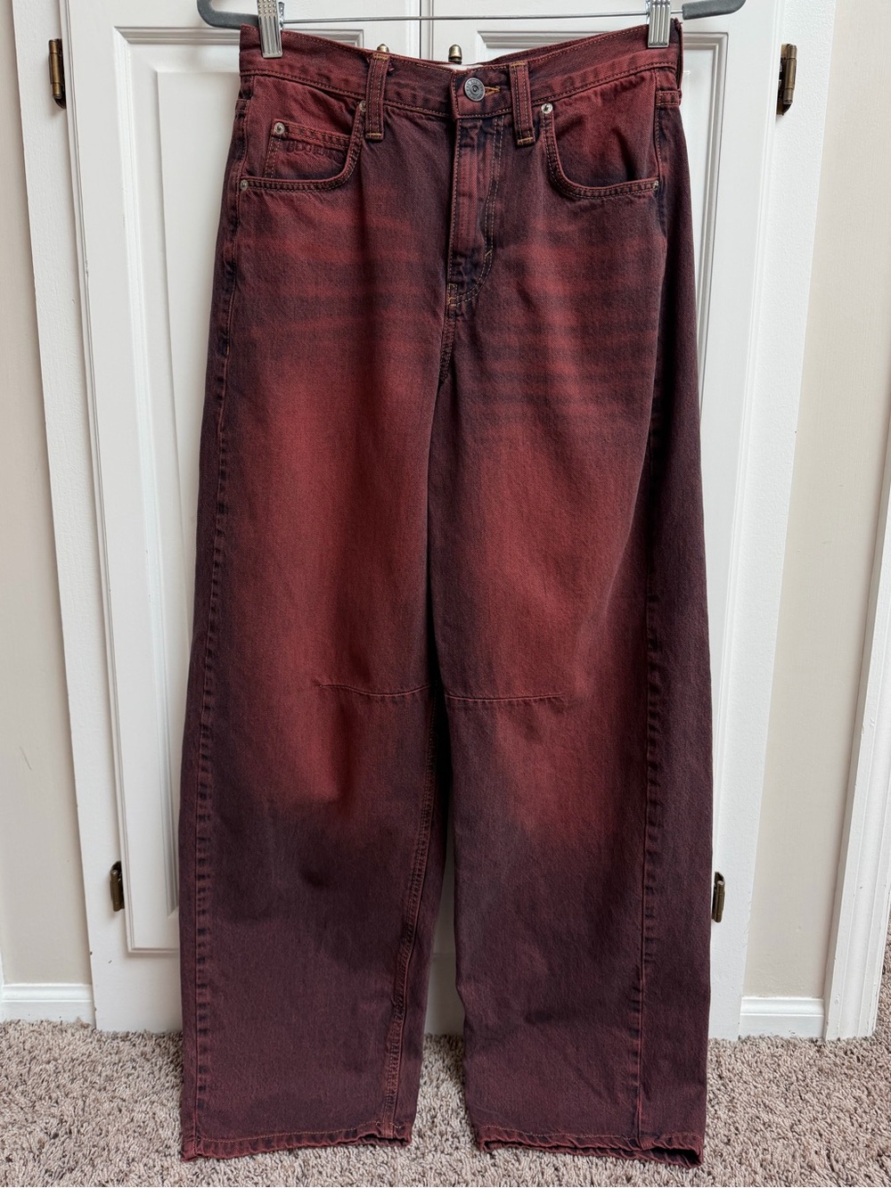 BDG Buckle Barrel Jeans Red Black Size 26